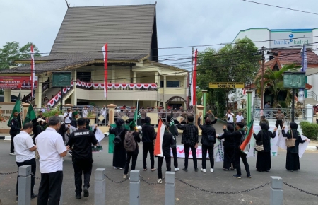 HMI Cabang HST menolak pengesahan RUU Pilkada serta  menuntut netralitas ASN, TNI dan Polri