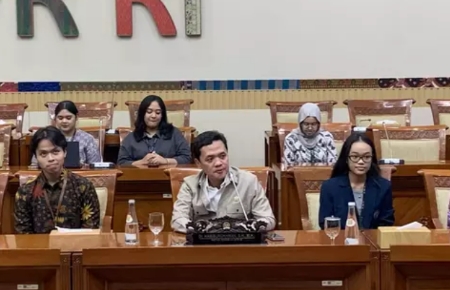 Ketua Komisi III Sentil Hasto soal Partai Coklat, Habiburokhman: Informasi itu Hoaks