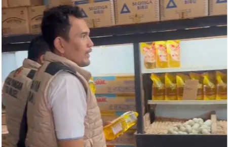 Satgas Pangan Temukan Harga Minyak Kita Masih Stabil di Pasar Antasari